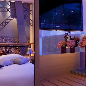 Kamer "Eiffel" met een King Size Bed
